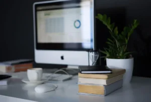 9 Buku Terbaik untuk Copywriter: Dari Menulis Headline sampai Membuat Copy yang Menjual