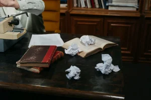 Apa Bedanya copywriter dan content writer? Klik, Kepercayaan, dan Hasil Kerjanya