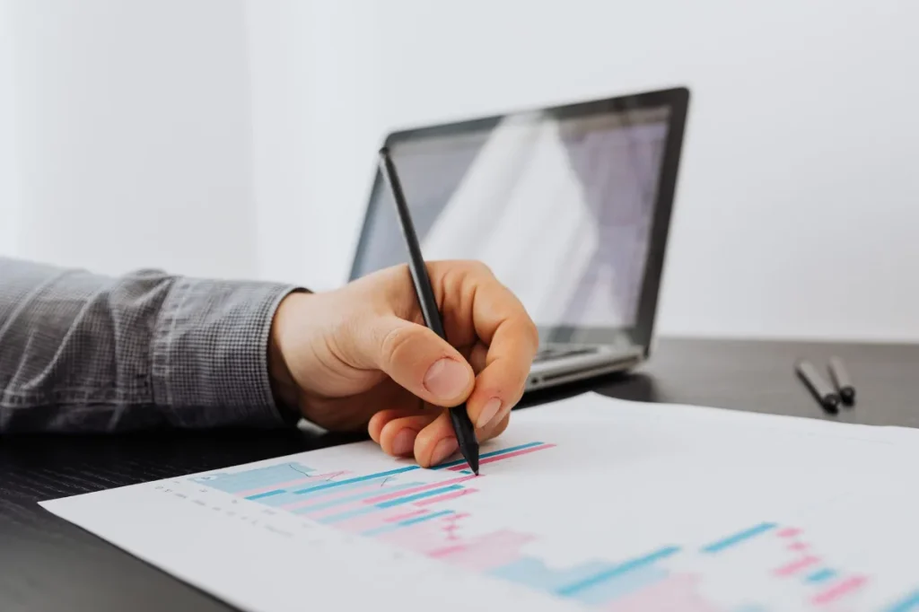 Perangkat sederhana untuk merangkum ulasan dan temuan riset copywriting