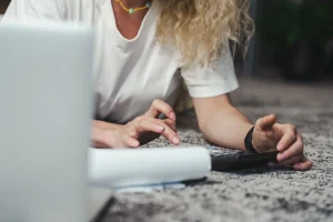 Harga Copywriter Pemula: Pasang Rate Berapa untuk Proyek Pertama?